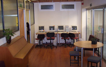 london-computer-room-school-04-lo